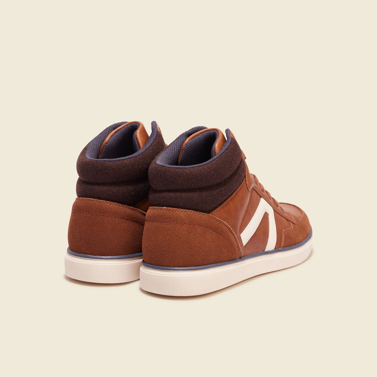 Baskets montantes &agrave; lacets marron fonc&eacute; homme