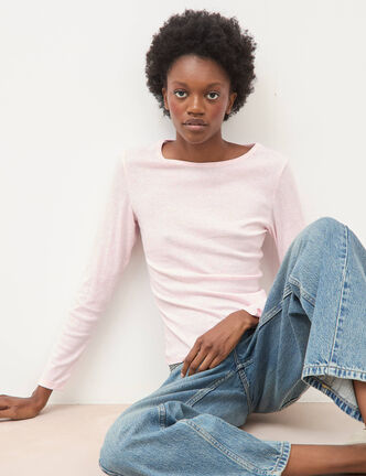 T-shirt cintr&eacute; manches longues col rond rose poudr&eacute;e femme