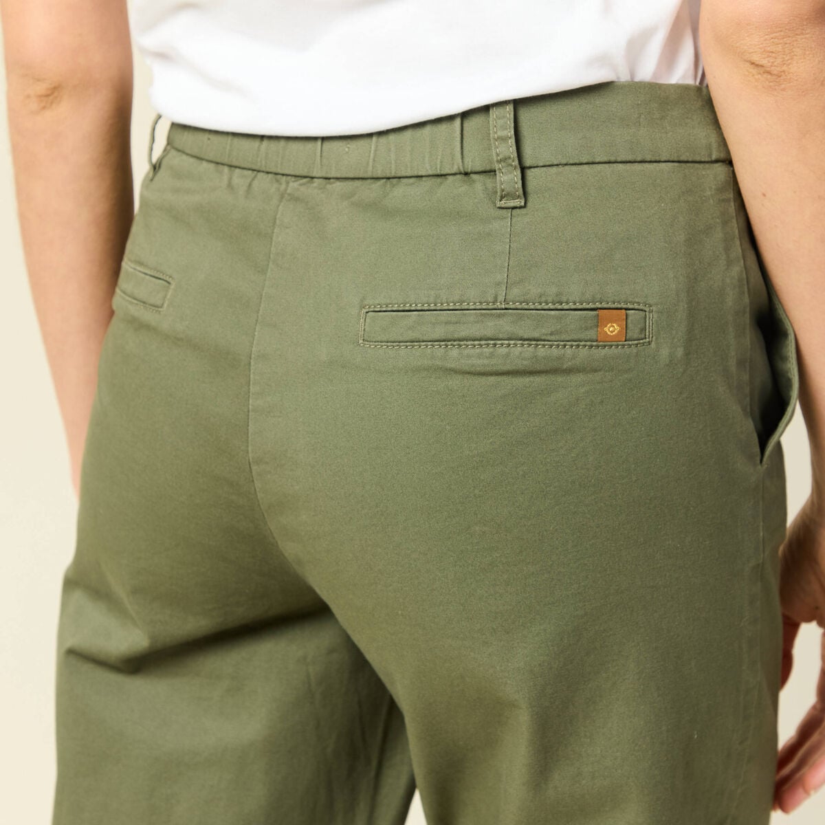 Pantalon taille haute fluide vert kaki femme