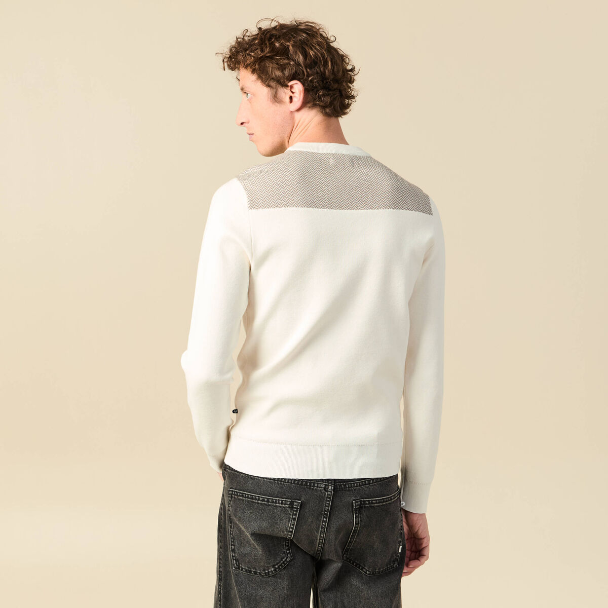 Pull fin col rond manches longues ecru homme