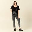 T-shirt manches courtes brodé noir femme