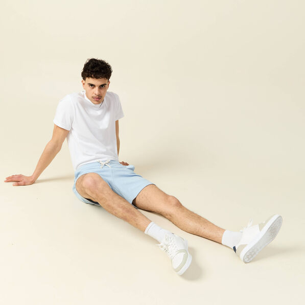 short droit avec cordon bleu ciel homme Short droit avec cordon bleu ciel homme