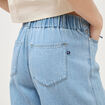 Jeans large taille standard en coton denim bleach femme