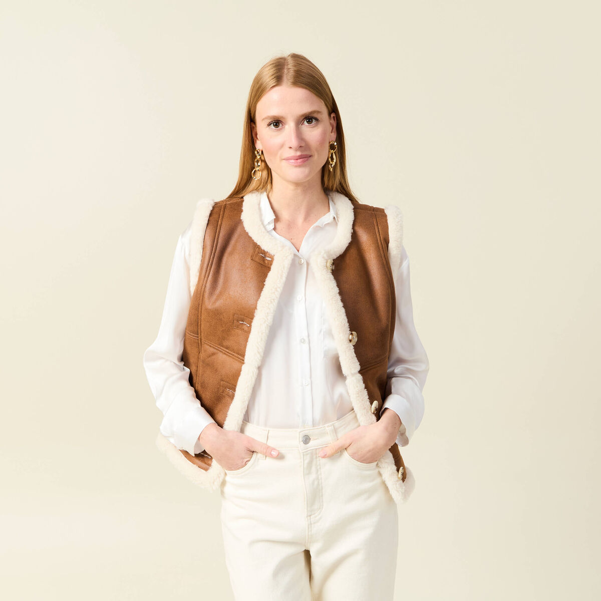 Veste su&eacute;dine sans manches marron femme