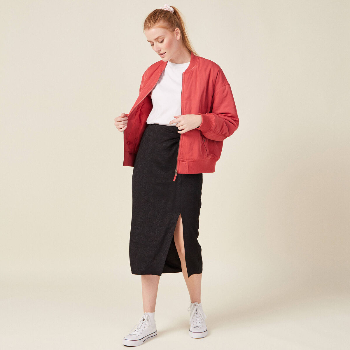 Jupe midi droite fendue satin noir femme