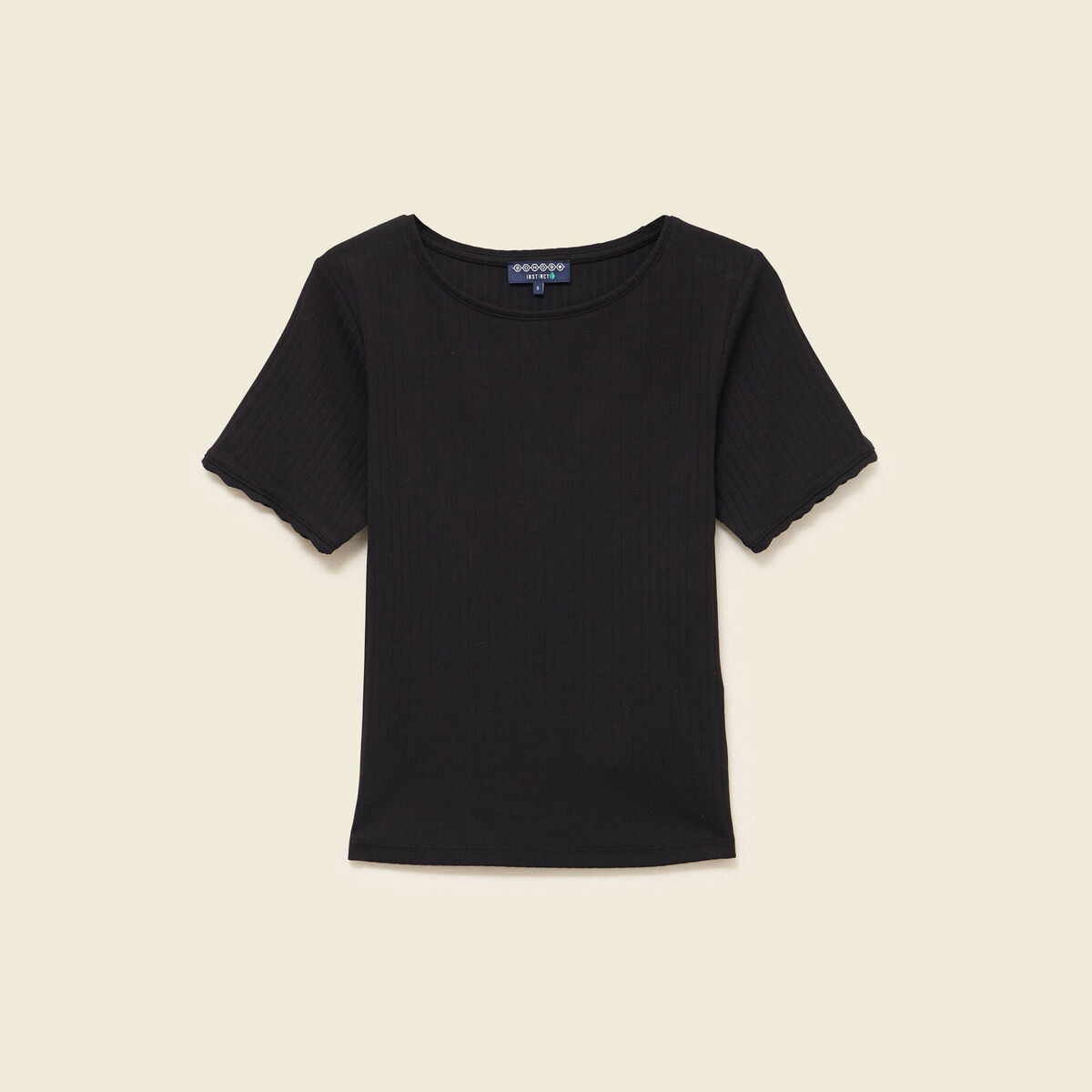 T-shirt manches courtes c&ocirc;tel&eacute; noir femme