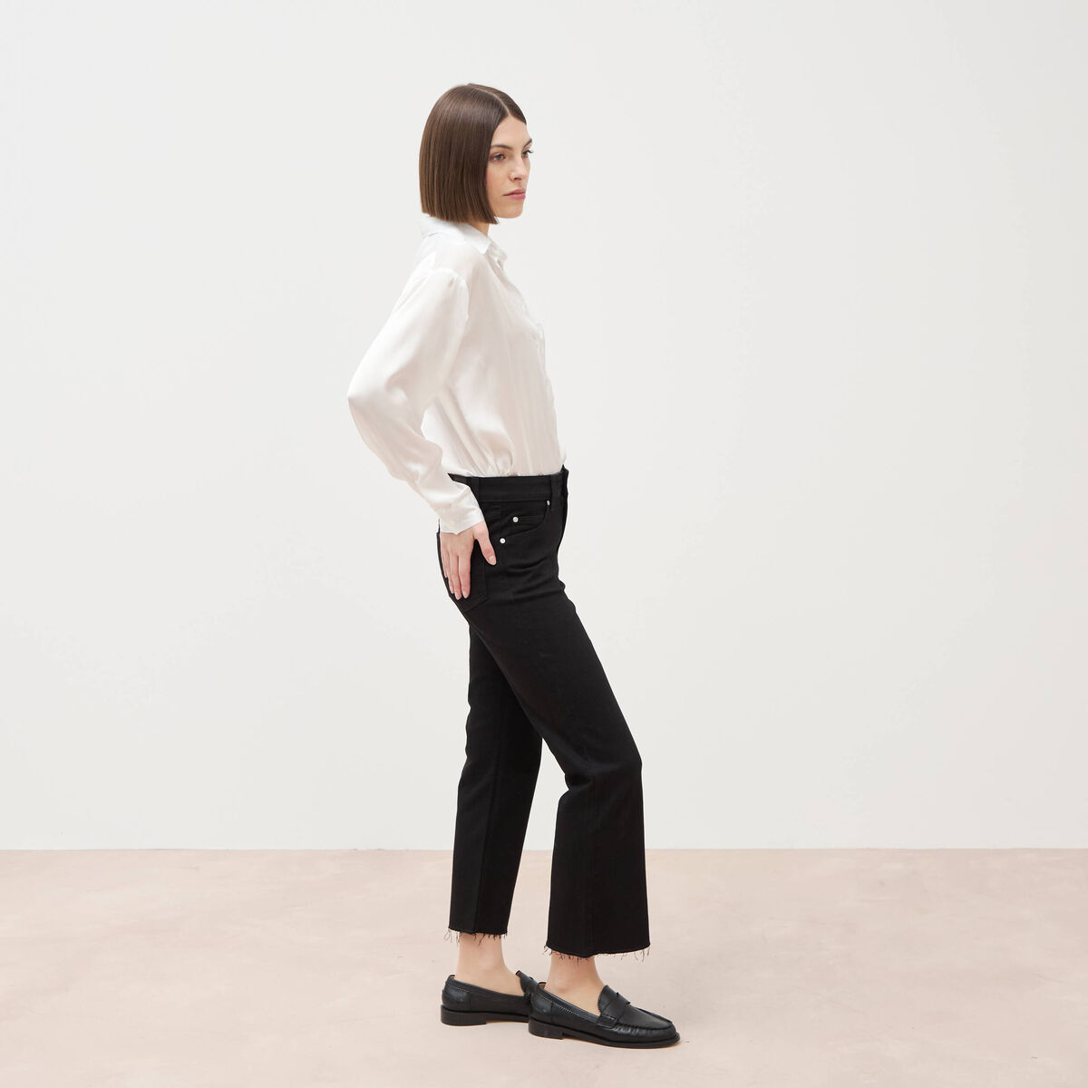 Jeans bootcut cropped taille bascul&eacute;e denim noir femme