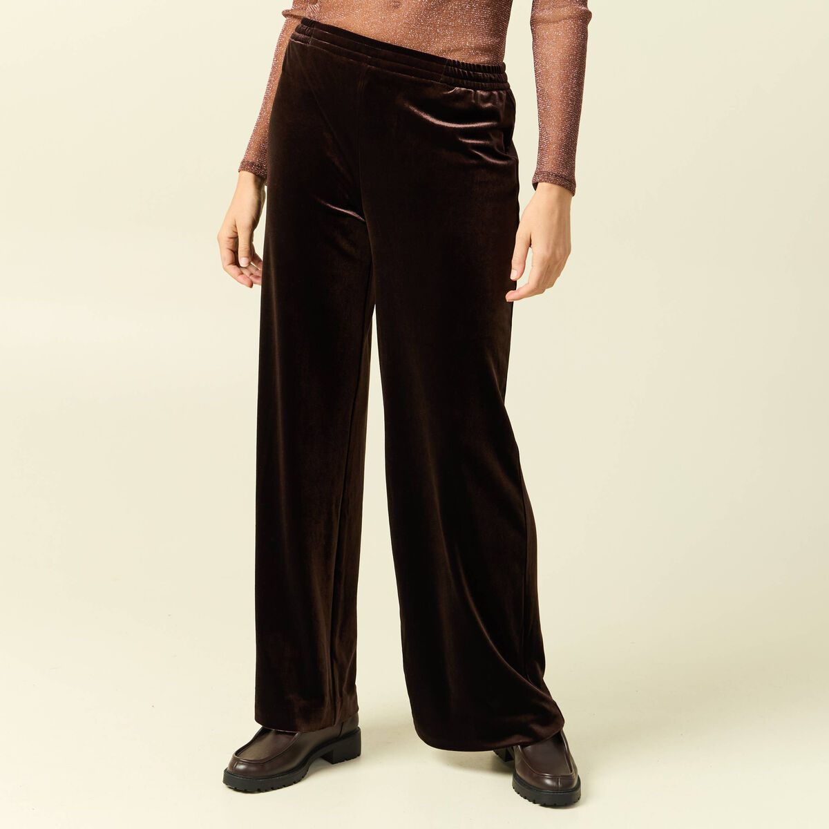 Pantalon large taille haute en velours marron fonc&eacute; femme