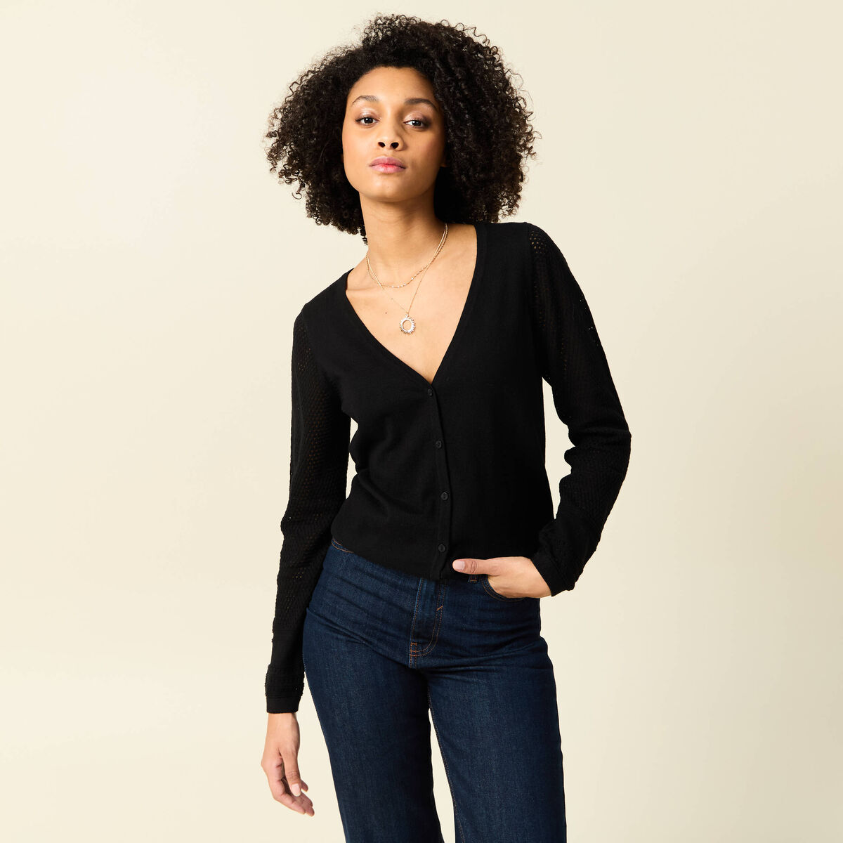 Gilet manches longues boutonné noir femme