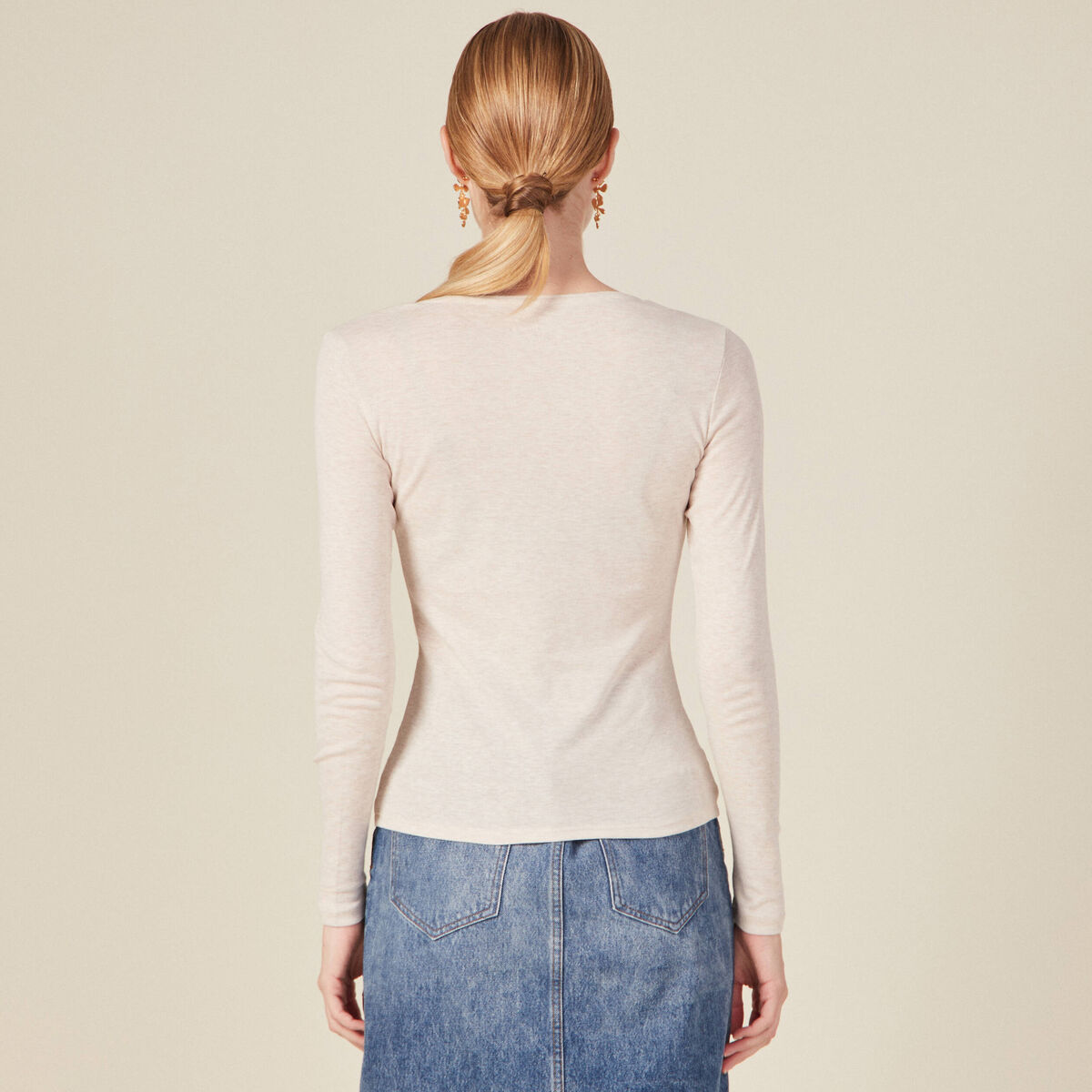 T-shirt cintr&eacute; manches longues col rond beige femme