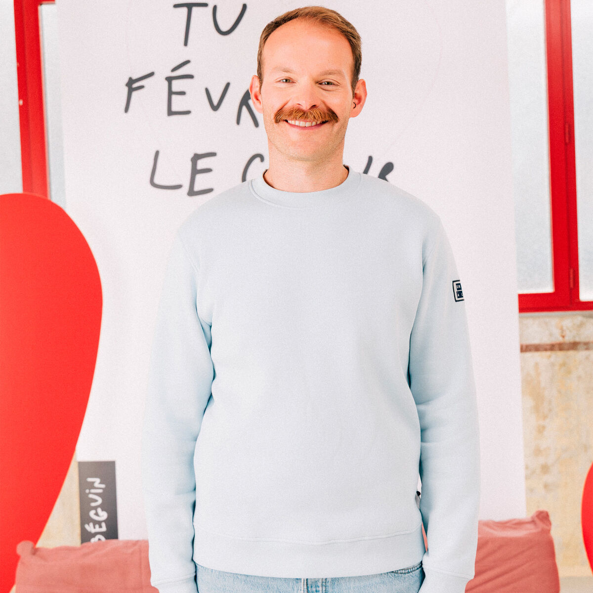 Sweat manches longues avec broderie bleu ciel homme
