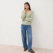 Gilet ajour&eacute; col V manches longues vert pastel femme