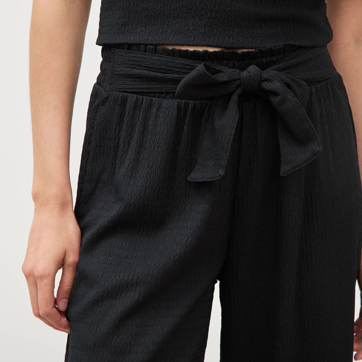 Pantalon loose avec ceinture noir femme