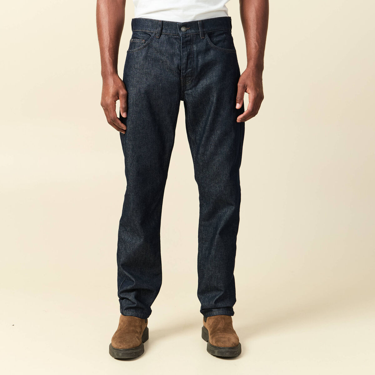 Jeans straight longueur 32 en coton denim brut rinse homme