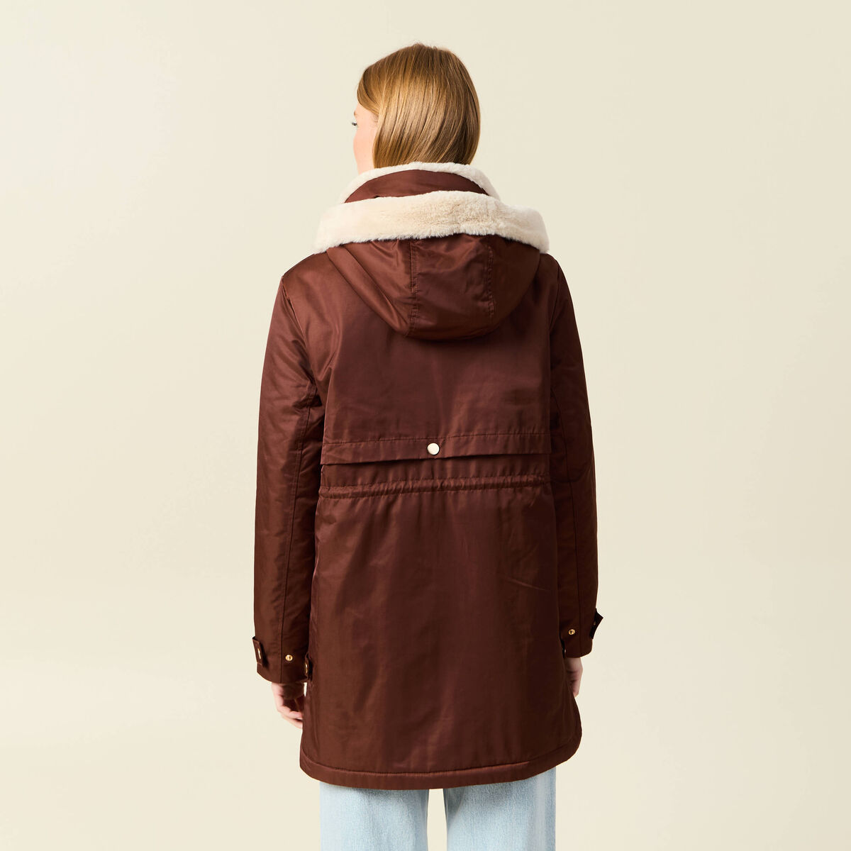 Parka droite &agrave; capuche marron fonc&eacute; femme