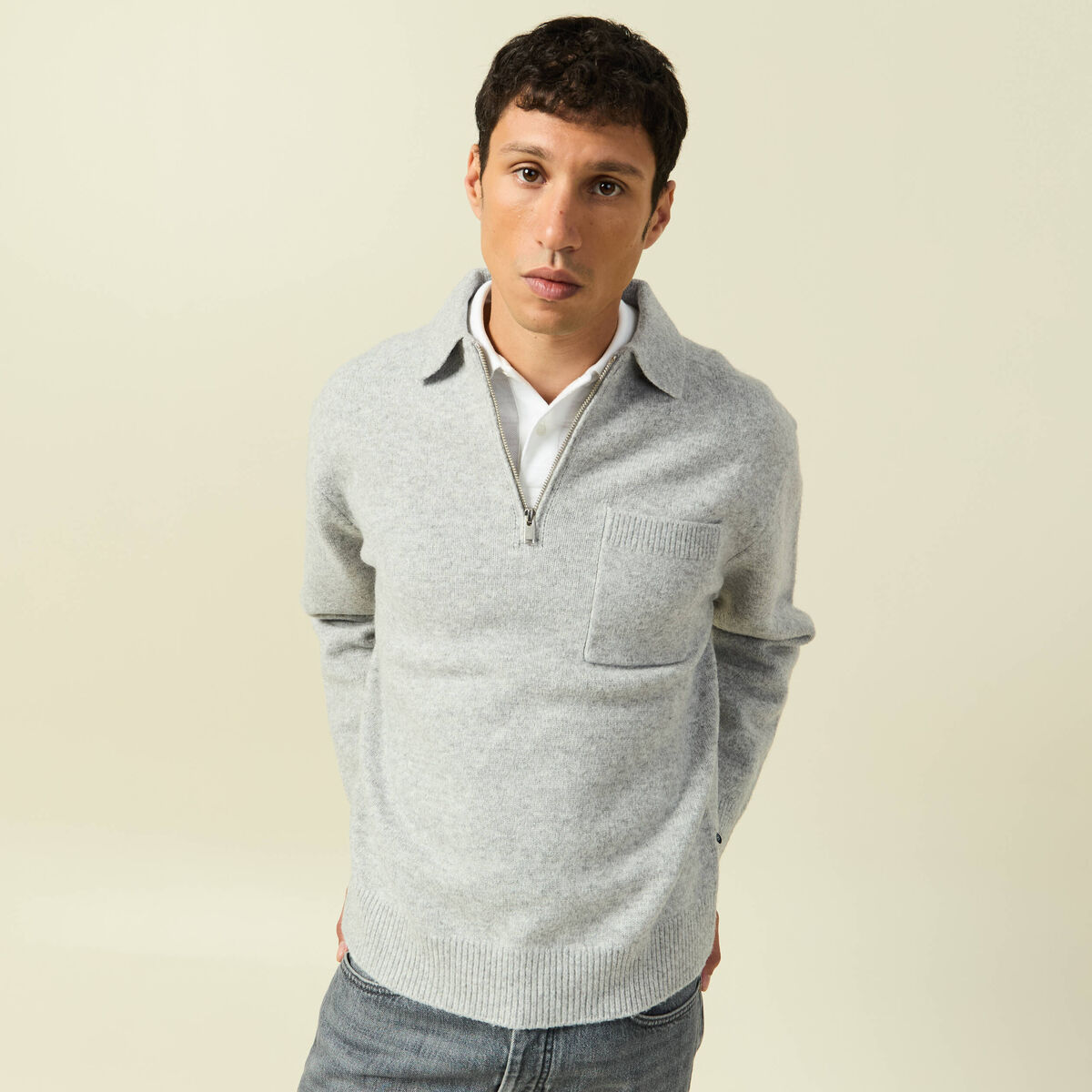 Pull manches longues col polo zipp&eacute; gris homme