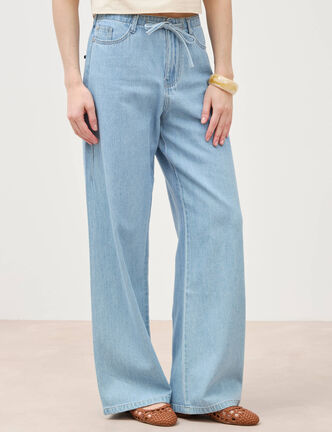 Jeans large taille standard en coton denim bleach femme