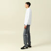 Polo cintr&eacute; manches longues en coton blanc homme