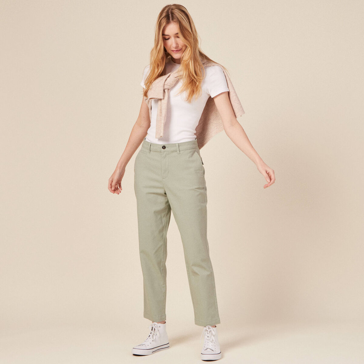 Pantalon chino fluide vert olive femme