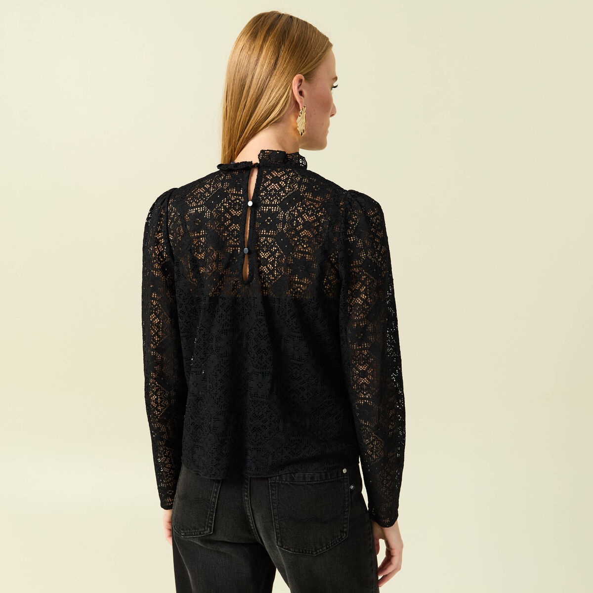 T-shirt droit court manches longues noir femme