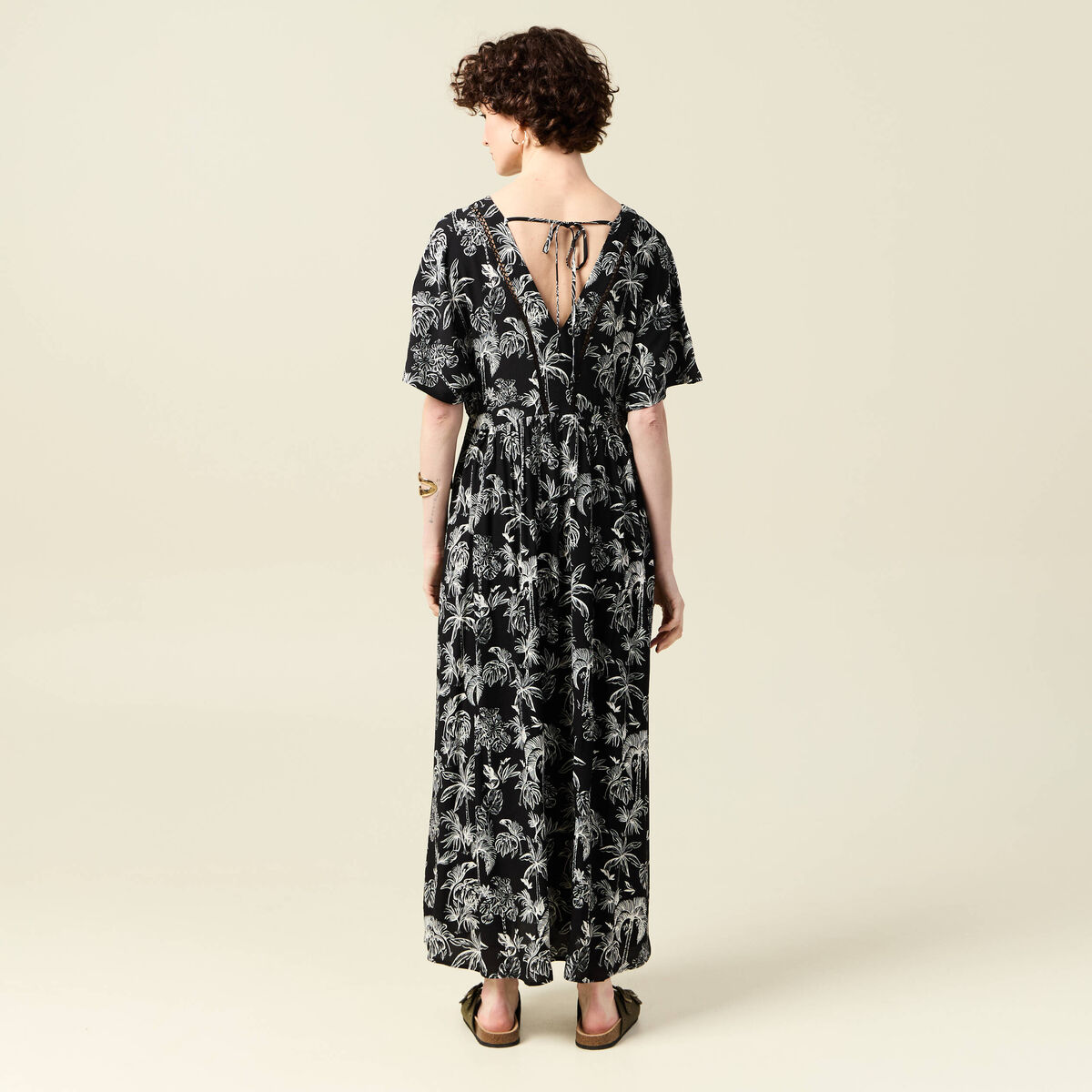 Robe longue droite dos en V noir femme