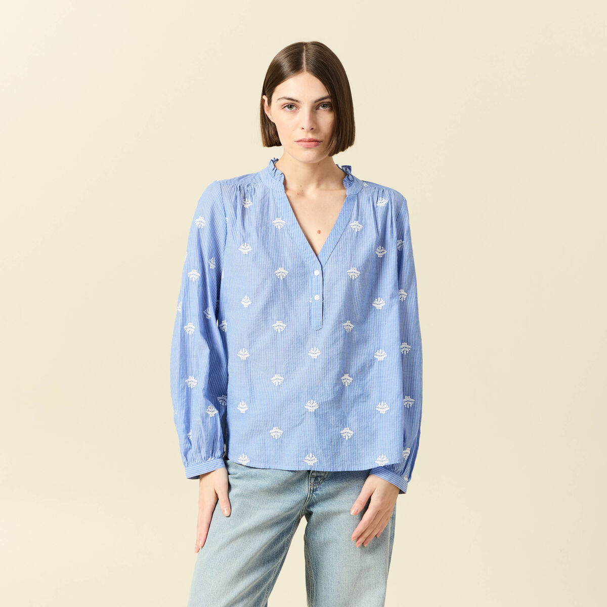 Blouse manches longues en coton brod&eacute; bleu gris femme