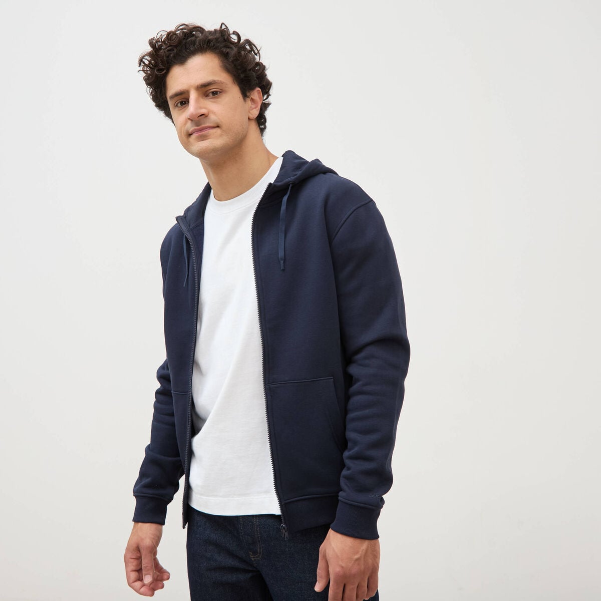 Sweat &agrave; capuche manches longues bleu marine homme