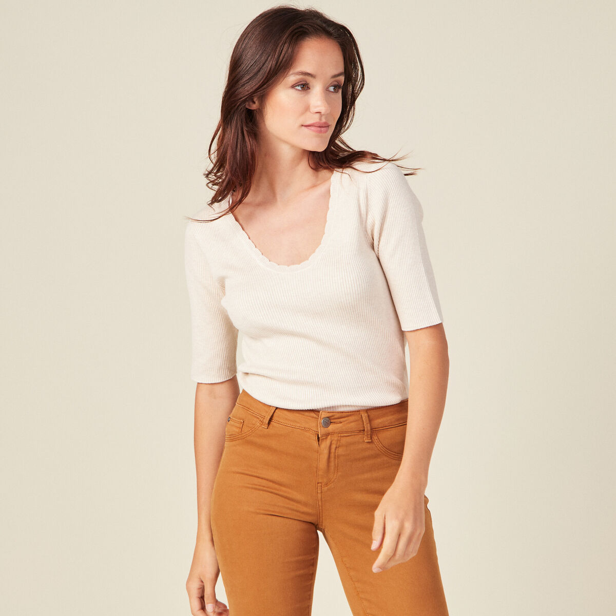 Pull manches courtes creme femme
