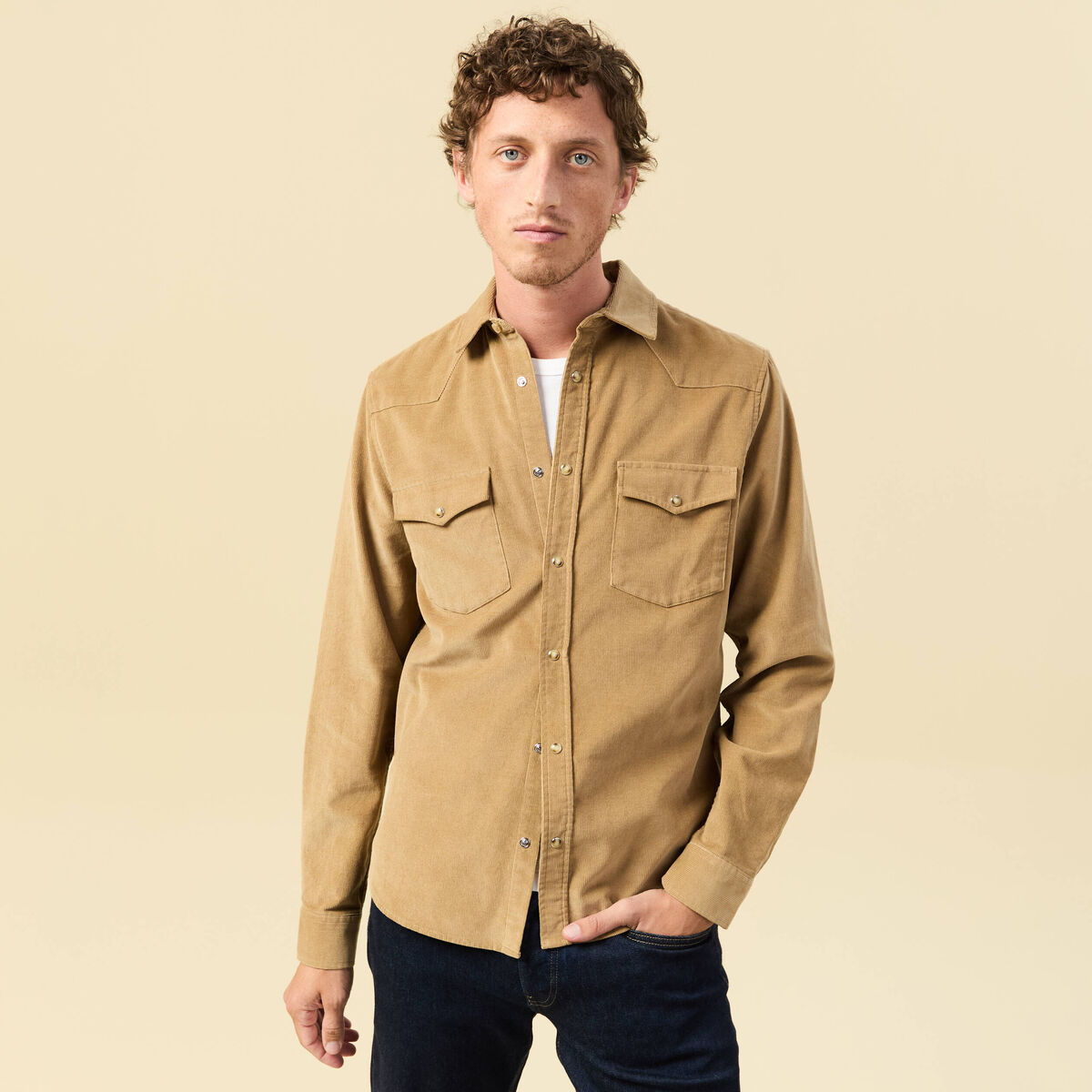 Chemise col classique manches longues beige homme