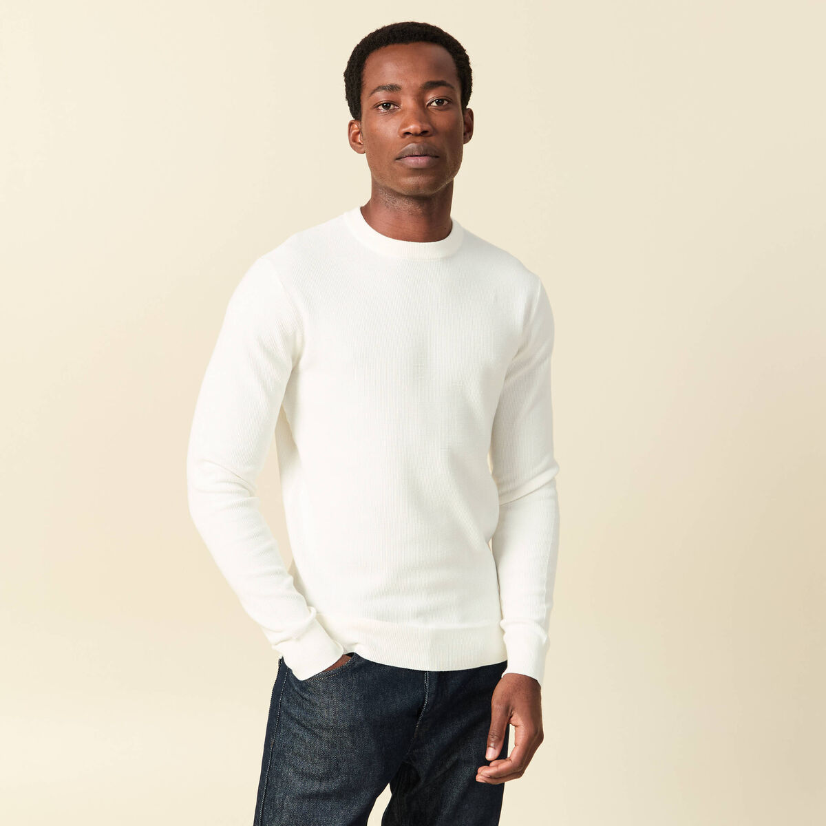 Pull fin col rond manches longues ecru homme