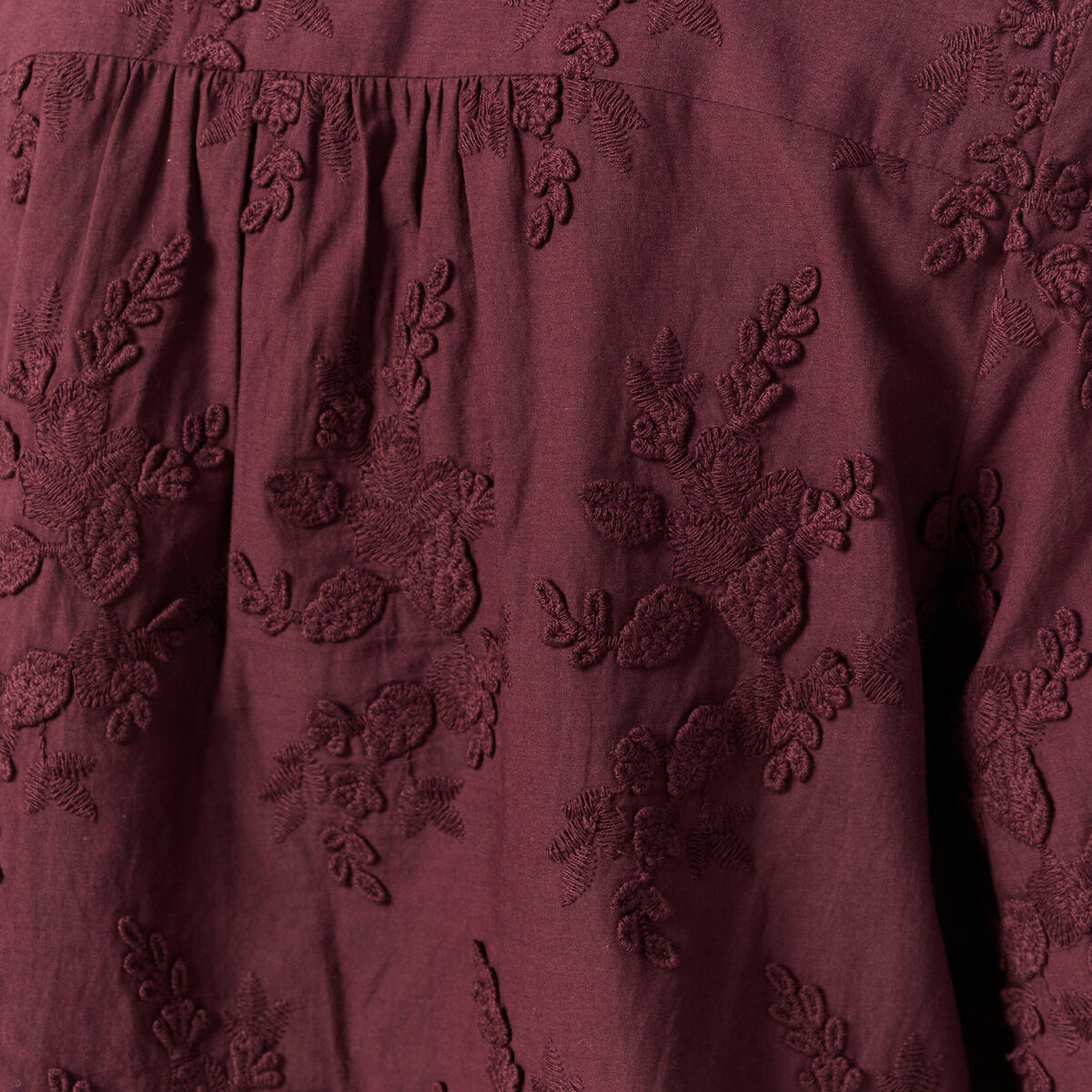 Chemise col rond manches longues brod&eacute;e prune femme
