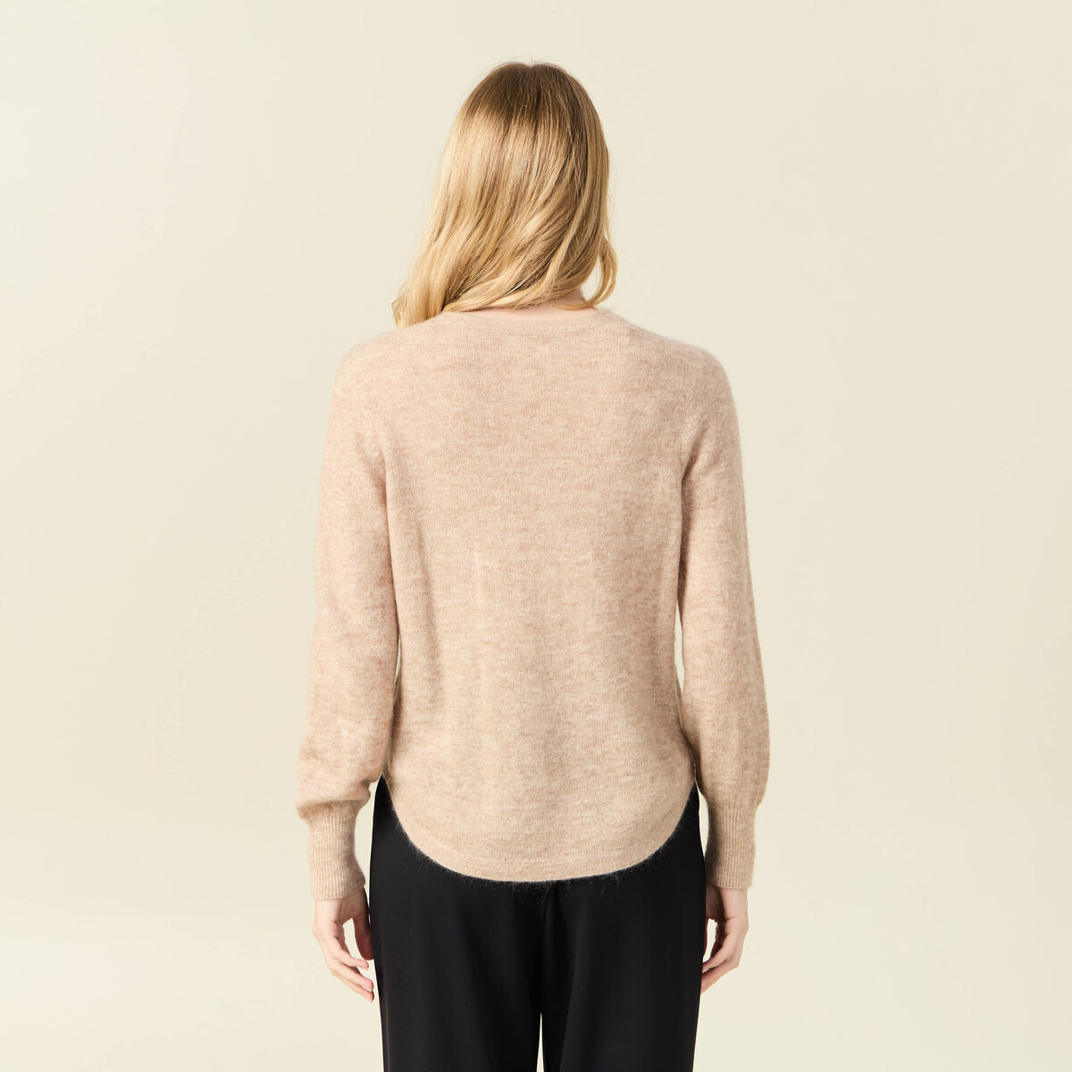 Pull manches longues col en V creme femme