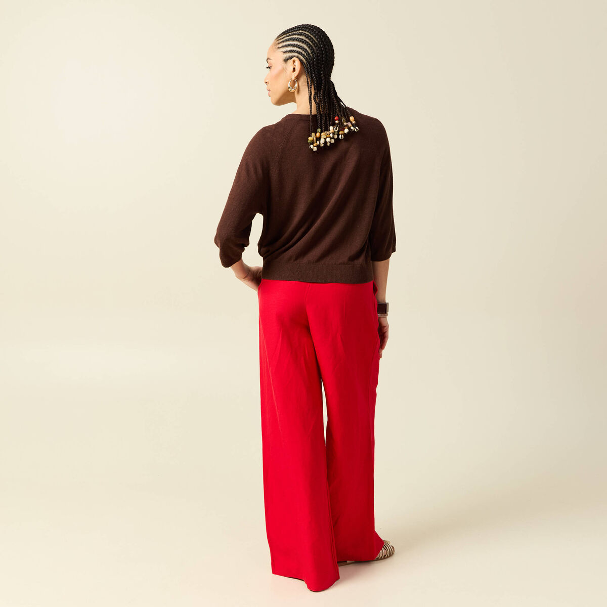 Gilet droit court manches longues marron fonc&eacute; femme
