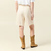 Bermuda droit pinces en jean ecru femme