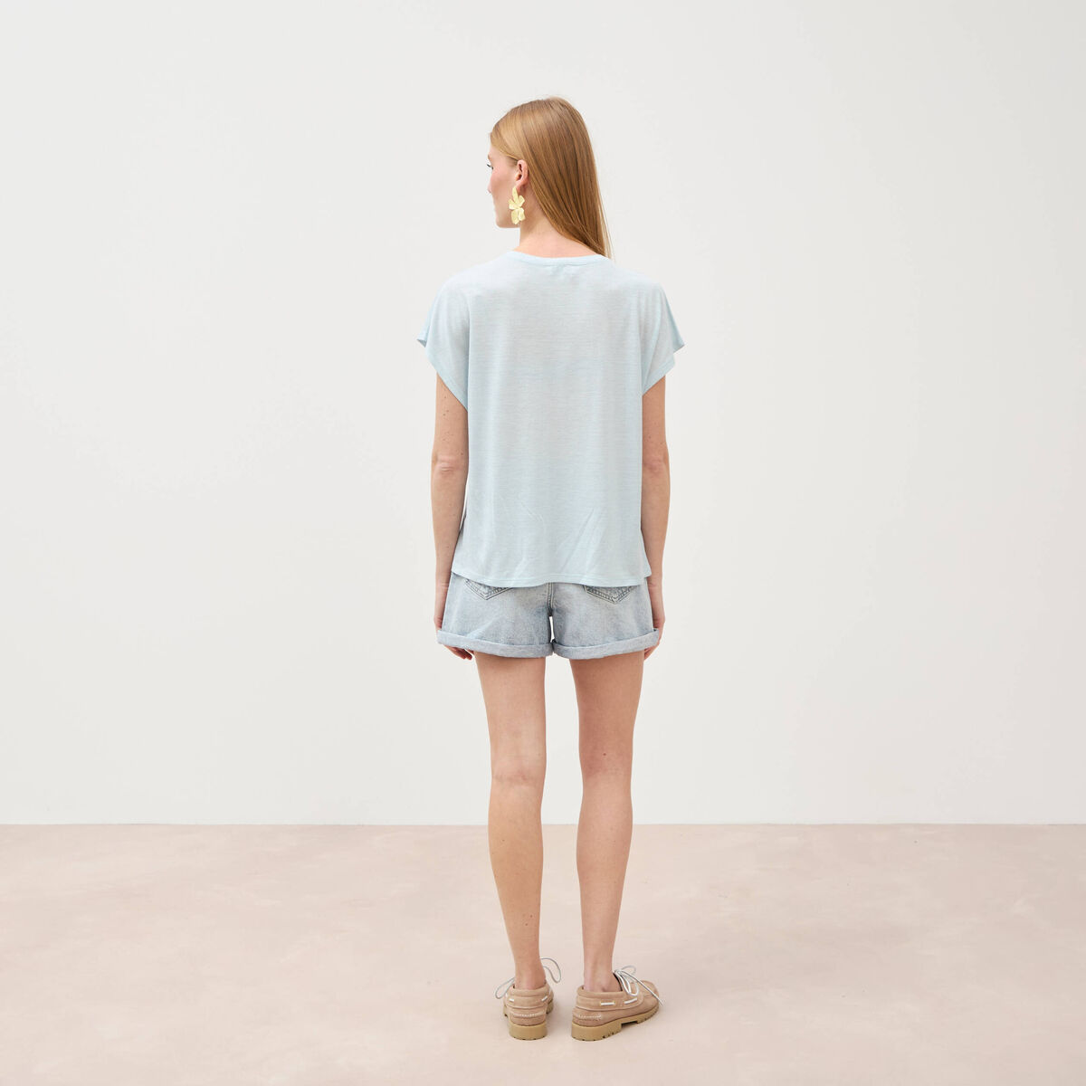 T-shirt col rond manches courtes bleu clair femme