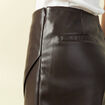 Jupe-short en similicuir doubl&eacute;e marron fonc&eacute; femme