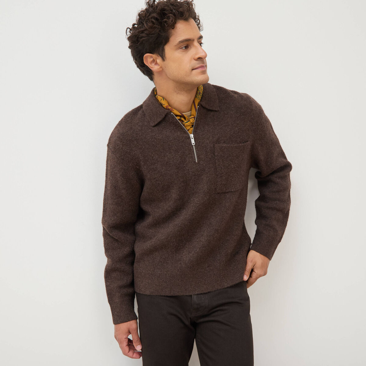 Pull droit manches longues marron fonc&eacute; homme