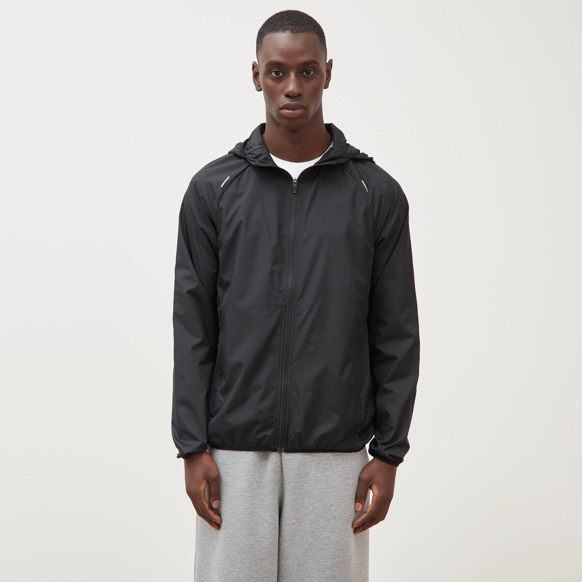Blouson droit &agrave; capuche manches longues noir homme