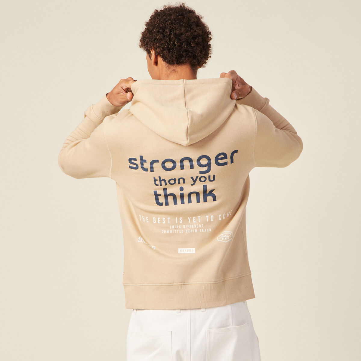 Sweat &agrave; capuche beige homme
