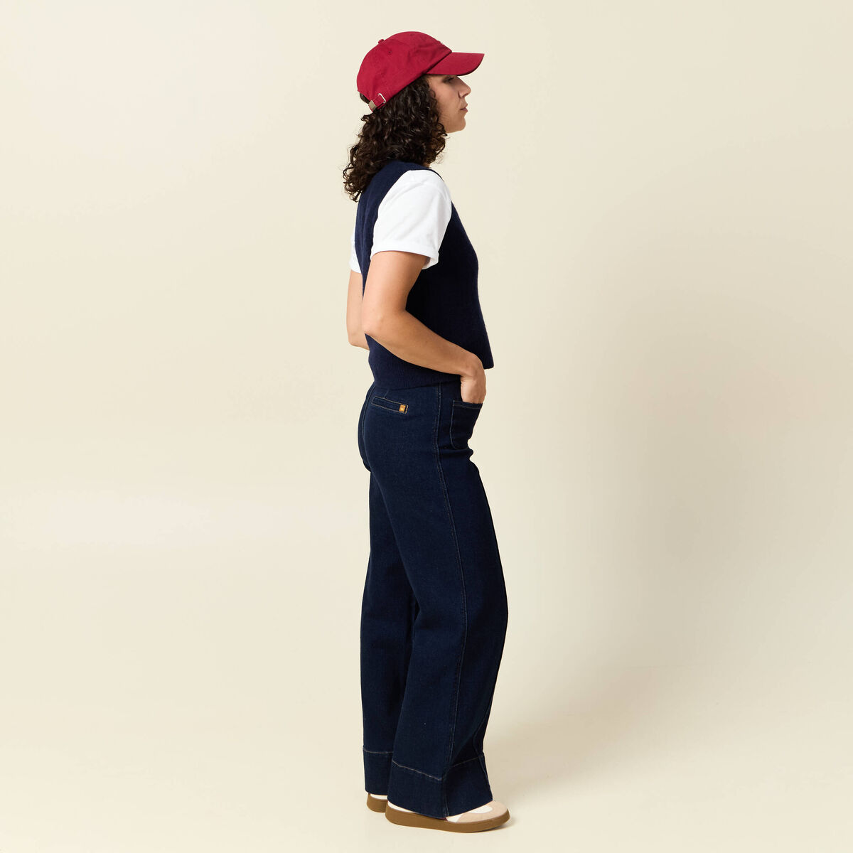 Pull sans manches col en V bleu marine femme