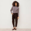 Pantalon taille haute velours resserr&eacute; marron femme