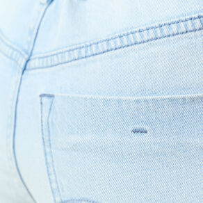 Short boyfriend ceinturé jean denim bleach femme
