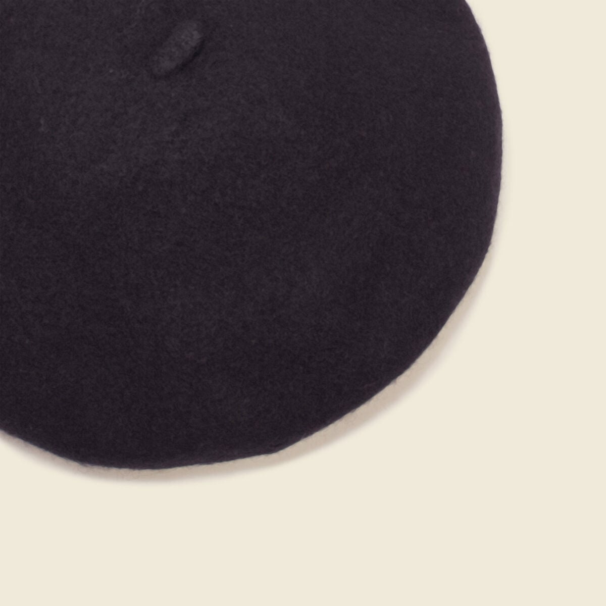 B&eacute;ret noir femme