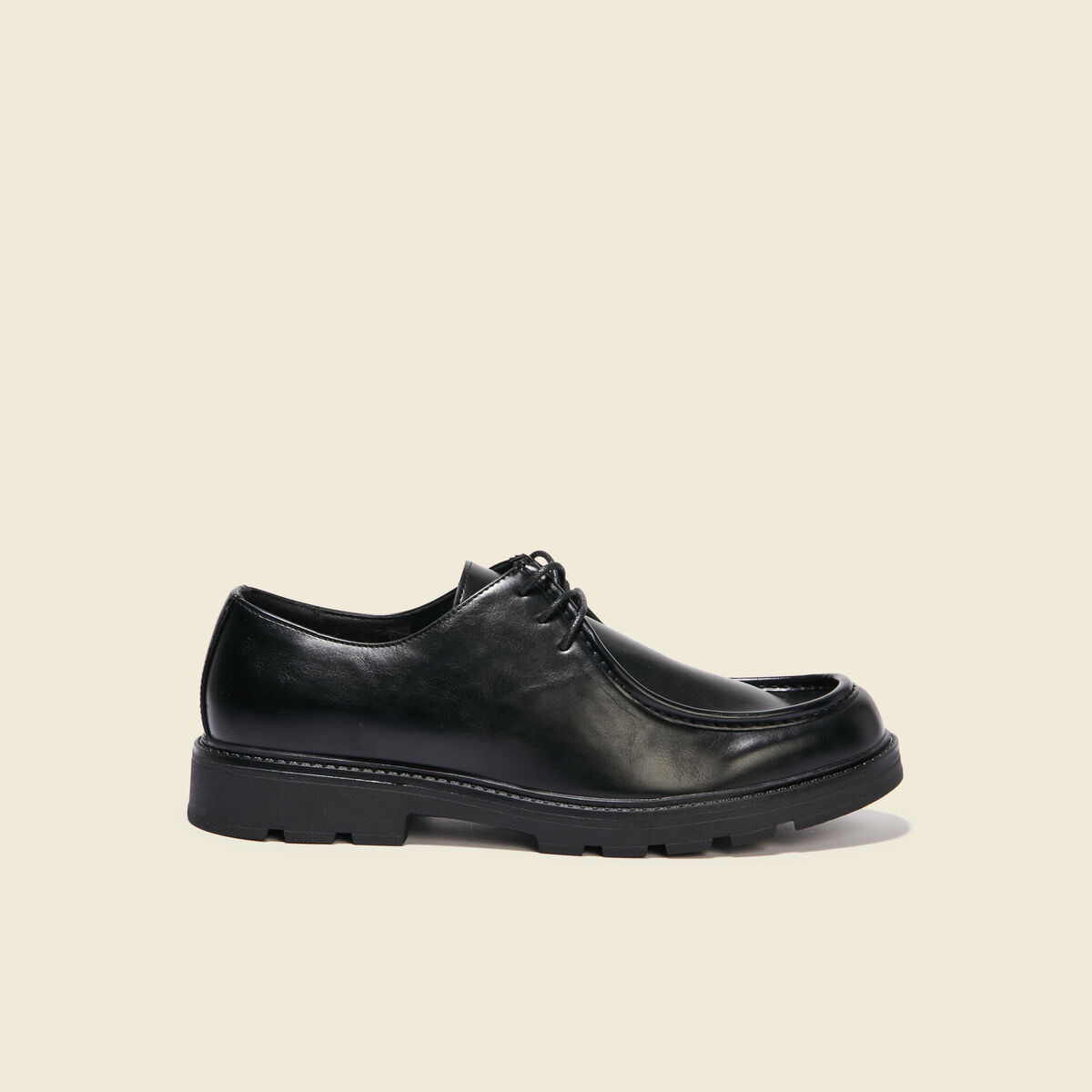 Derby &agrave; semelle crant&eacute;e noir homme