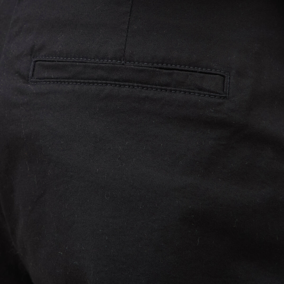 Short taille standard noir femme