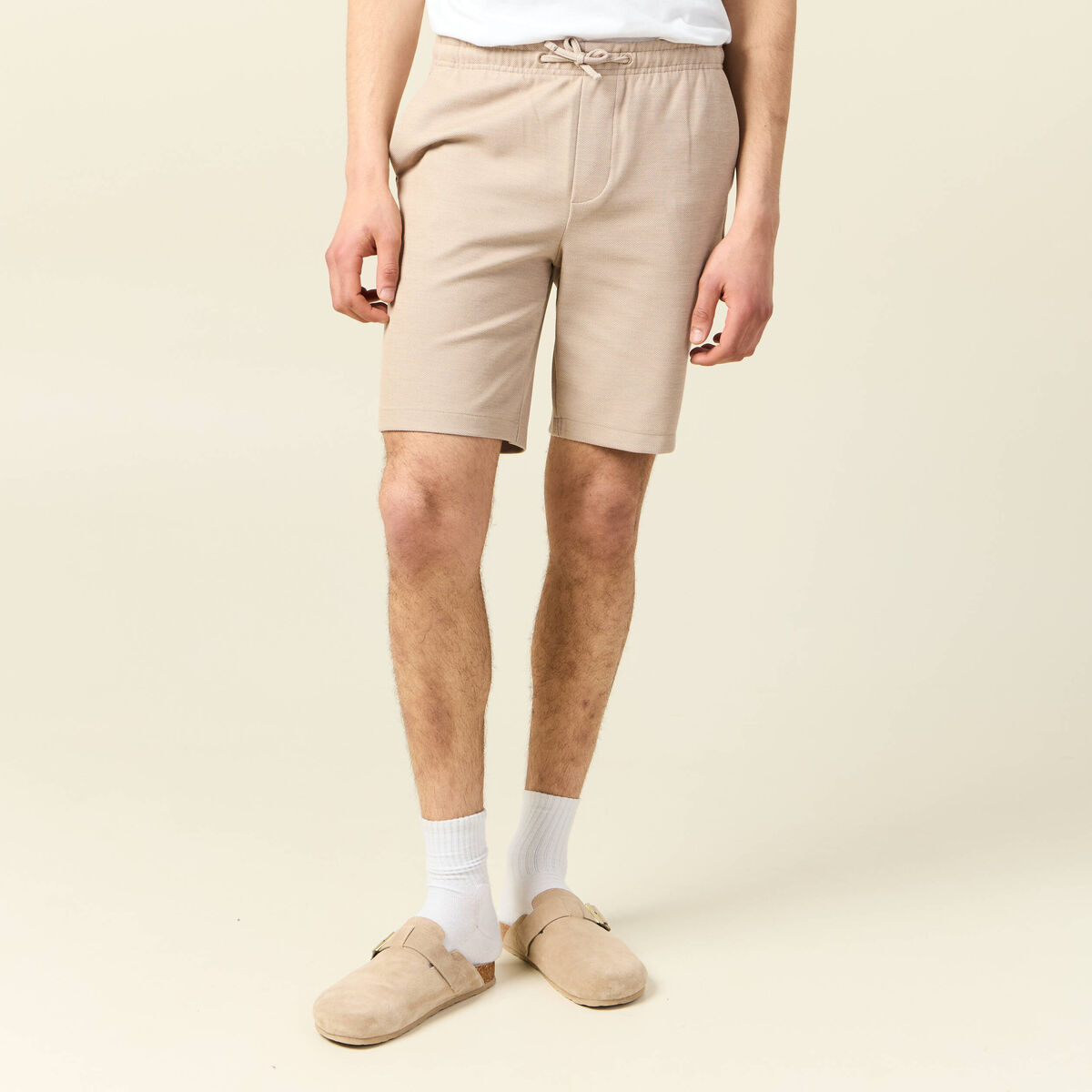 Short droit avec cordon beige homme
