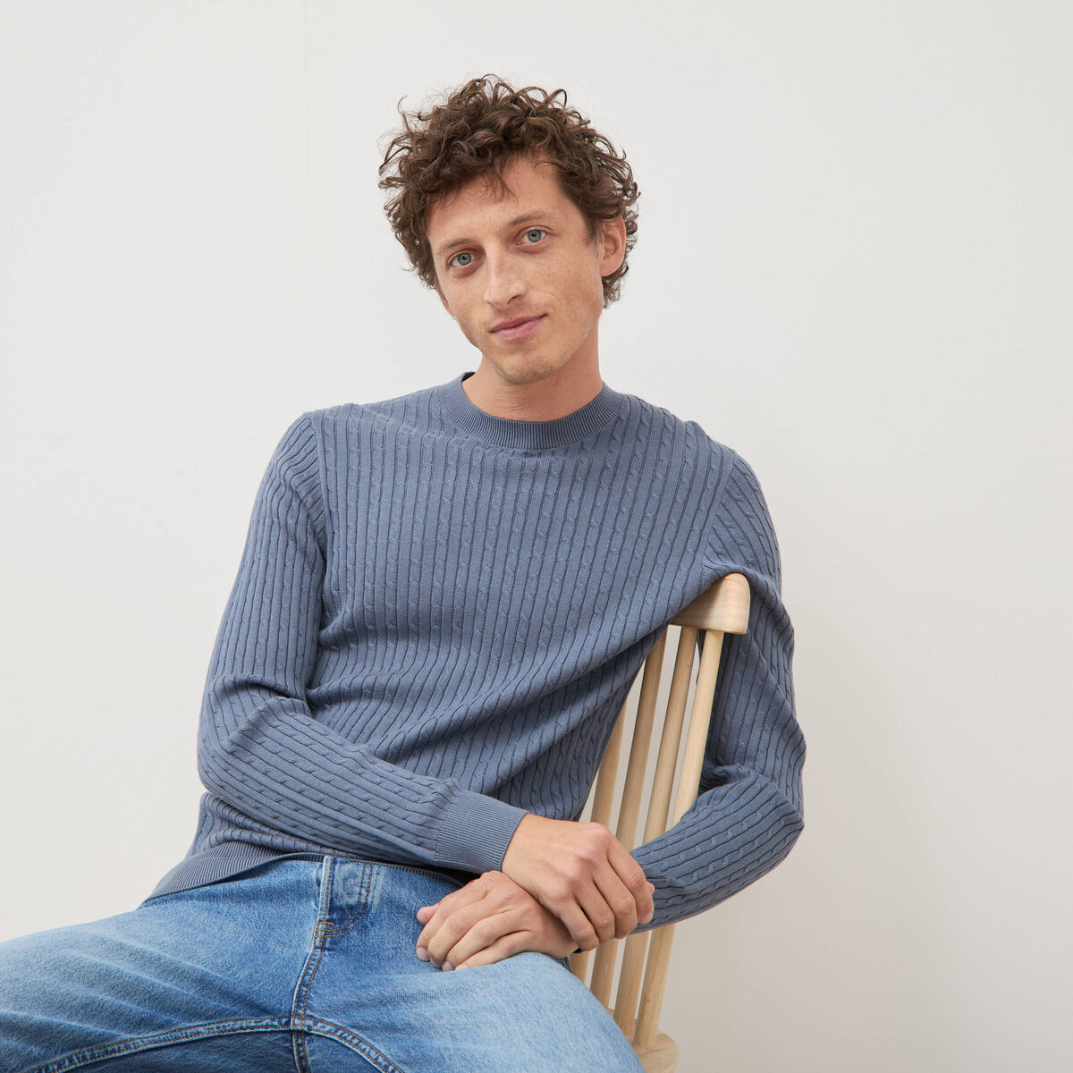 Pull col rond bleu gris homme