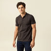 Polo cintr&eacute; en coton manches courtes gris fonc&eacute; homme