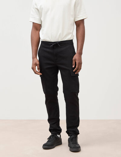 Pantalon battle bas resserr&eacute; noir homme