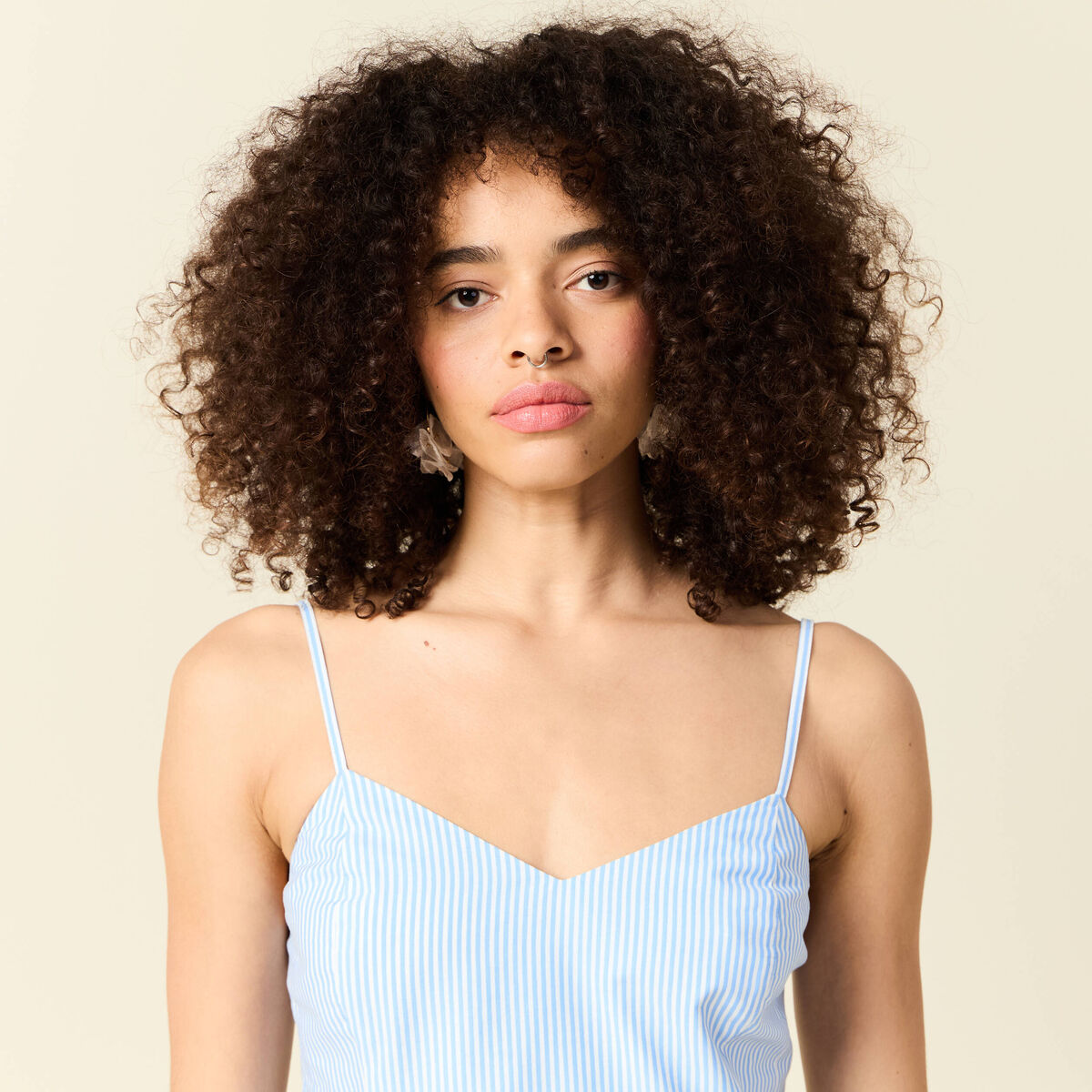 Robe &eacute;vas&eacute;e col V sans manches en coton bleu femme